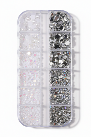 Assortiment de perles et strass pour Nail Art