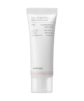 Oil Control Light Sunscreen - 40ml - detoure
