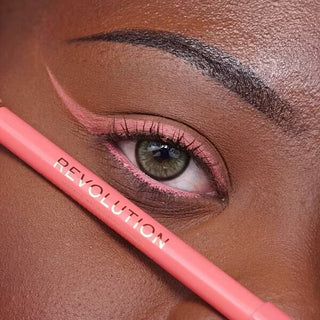 Streamline Eyeliner - Eyeliner Feutre Haute Précision - photo 9 - Make Up Revolution